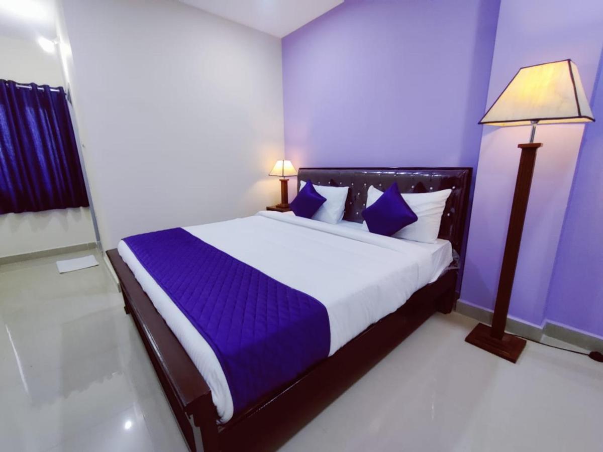 Hotel Prime Classic Шамшабад Экстерьер фото